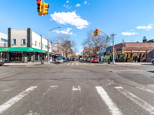 37-14 34th Street N3E, Queens NY 11101