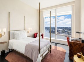 252 South Street 68C, New York NY 10002