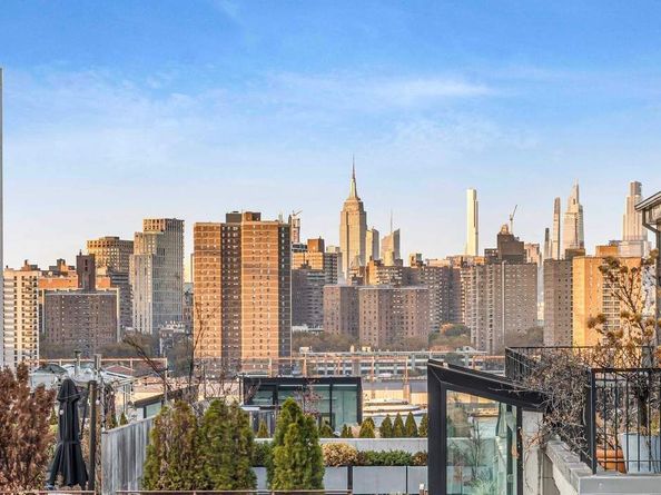 200 Water Street PHB, Brooklyn NY 11201
