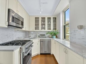 575 Main Street 1611, New York NY 10044