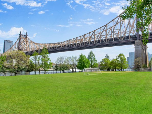 575 Main Street 1611, New York NY 10044