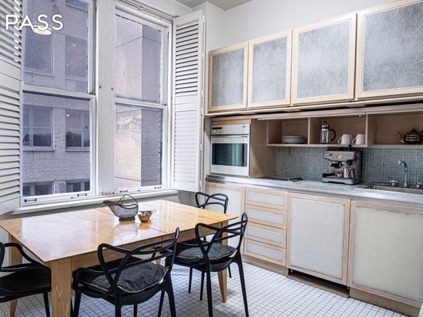 907 5th Avenue 4F, New York NY 10021
