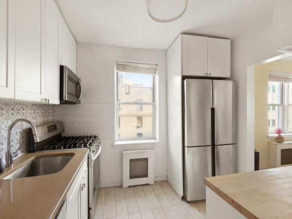 800 Grand Concourse 3LN, Bronx NY 10451