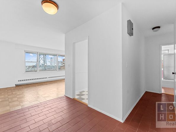 568 Grand Street J1804, New York NY 10002