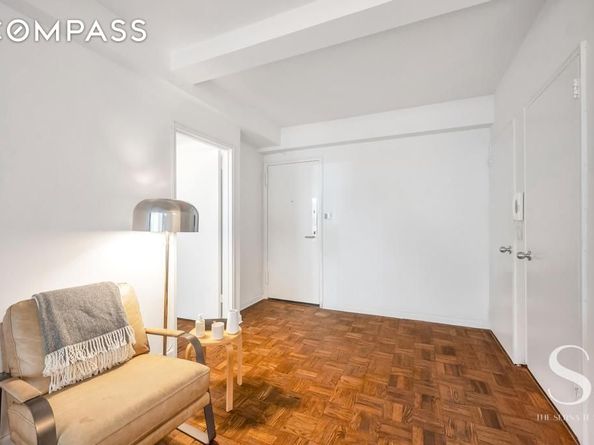 7 Lexington Avenue 5E, New York NY 10010