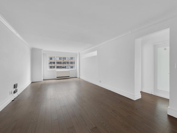 400 East 54th Street 25A, New York NY 10022