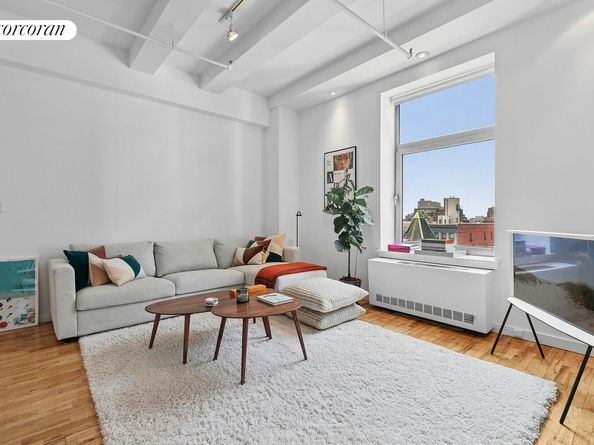 14 East 4th Street 827, New York NY 10012