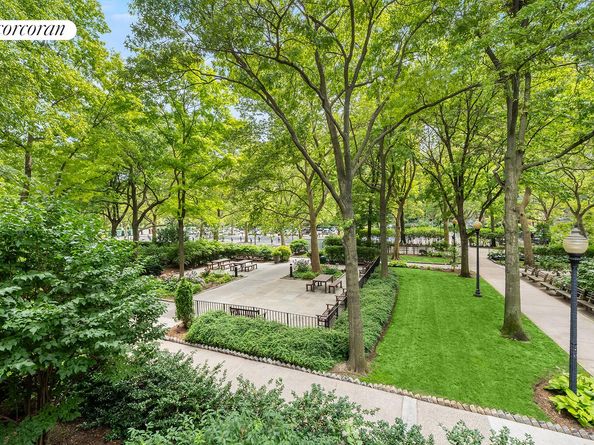 400 Central Park W 2CD, New York NY 10025