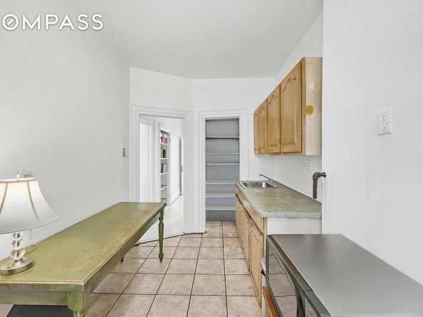 10 Seeley Street, Brooklyn NY 11218