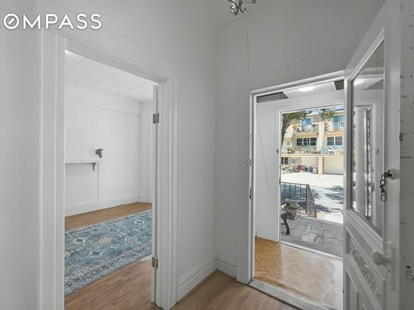 10 Seeley Street, Brooklyn NY 11218
