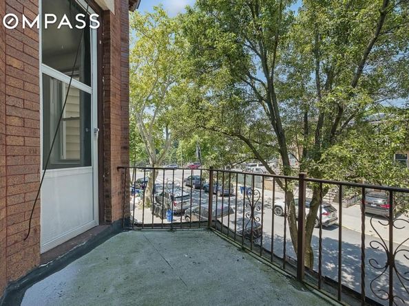 10 Seeley Street, Brooklyn NY 11218