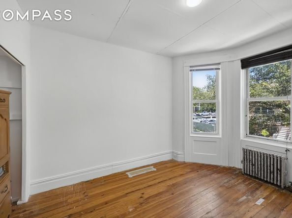 10 Seeley Street, Brooklyn NY 11218