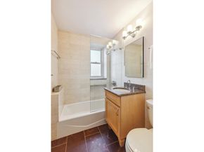 251 East 32nd Street 8H, New York NY 10016