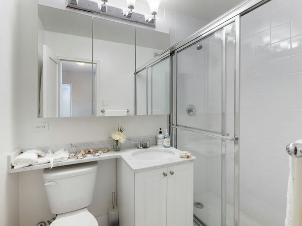 2500 Johnson Avenue 8K, Bronx NY 10463