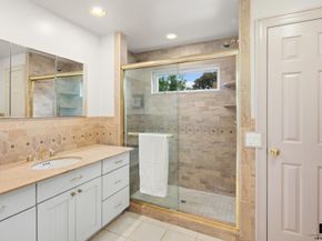 551 Minnieford Avenue, Bronx NY 10464