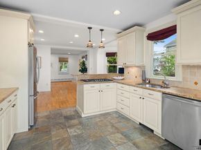 551 Minnieford Avenue, Bronx NY 10464