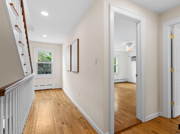 551 Minnieford Avenue, Bronx NY 10464