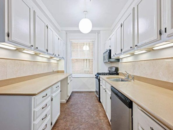 444 East 57th Street 6D, New York NY 10022