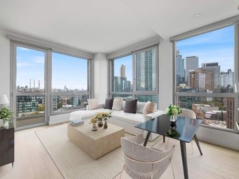 22-43 Jackson Avenue