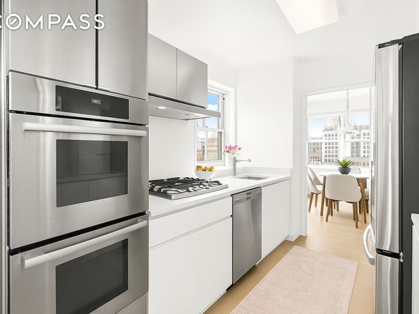 20 East 9th Street 18E, New York NY 10003