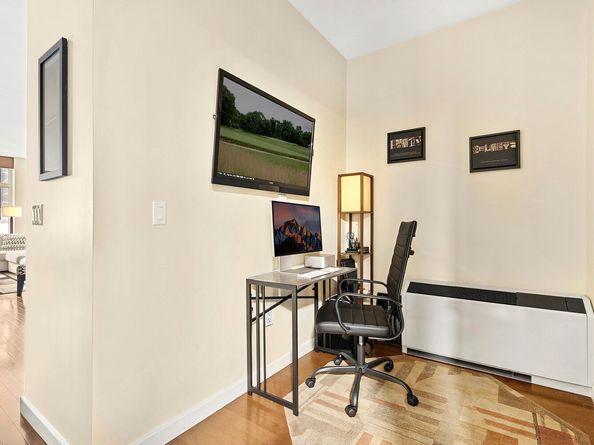 1600 Broadway 5B, New York NY 10019