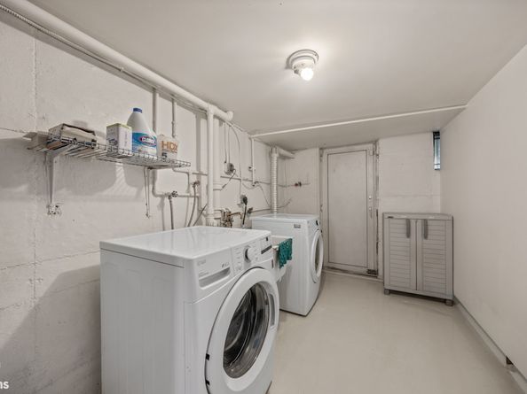 75-27 Furmanville Avenue, Queens NY 11379