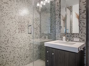 432 West 52nd Street 7H, New York NY 10019