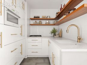 201 East 17th Street 14F, New York NY 10003