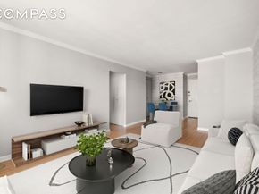 201 East 17th Street 14F, New York NY 10003