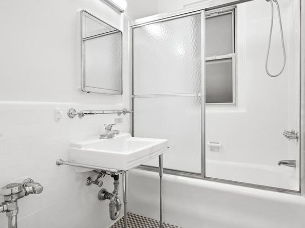 439 East 51st Street 3D, New York NY 10022