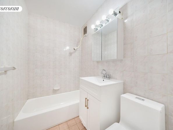 1530 East 8th Street 7M, Brooklyn NY 11230