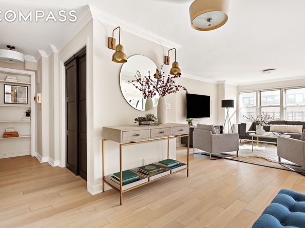 155 East 38th Street 12J, New York NY 10016