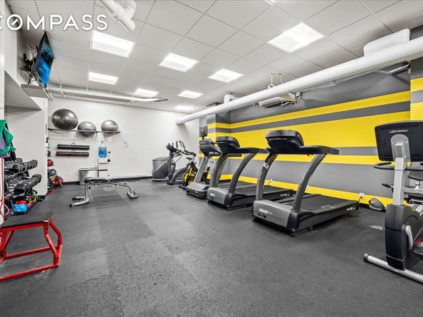 200 East 27th Street 11B, New York NY 10016