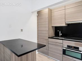 26 Gramercy Park S 6D, New York NY 10003