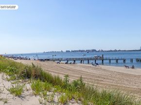 993 Bayside, Queens NY 11697