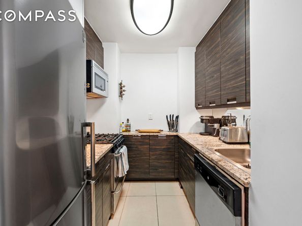 330 3rd Avenue 8D, New York NY 10010