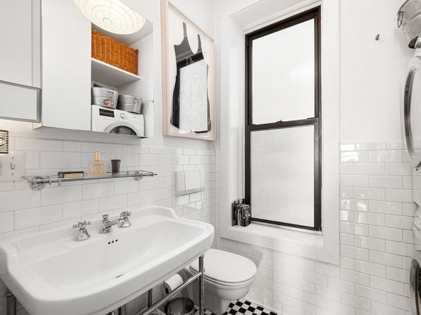 344 West 11th Street 4W, New York NY 10014
