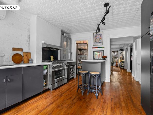 284 Van Buren Street, Brooklyn NY 11221