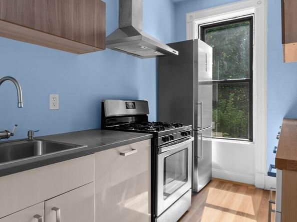 284 Van Buren Street, Brooklyn NY 11221