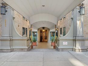 325 West 45th Street 319, New York NY 10036