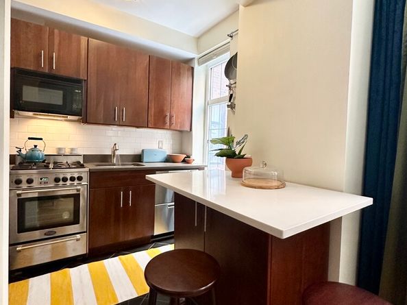 465 West 23rd Street 4G, New York NY 10011