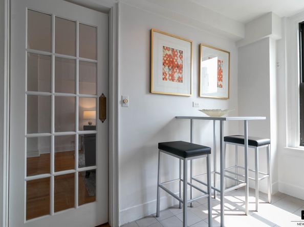 140 East 81st Street 12E, New York NY 10028