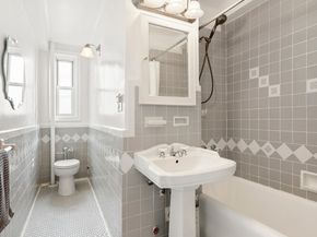 70 Remsen Street 7H, Brooklyn NY 11201