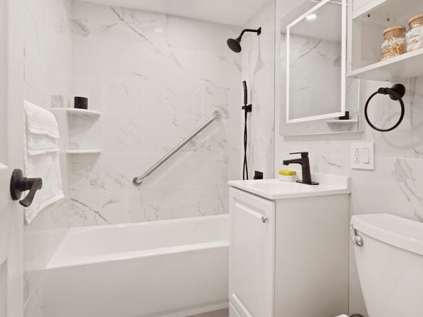 446 East 86th Street 7A, New York NY 10028