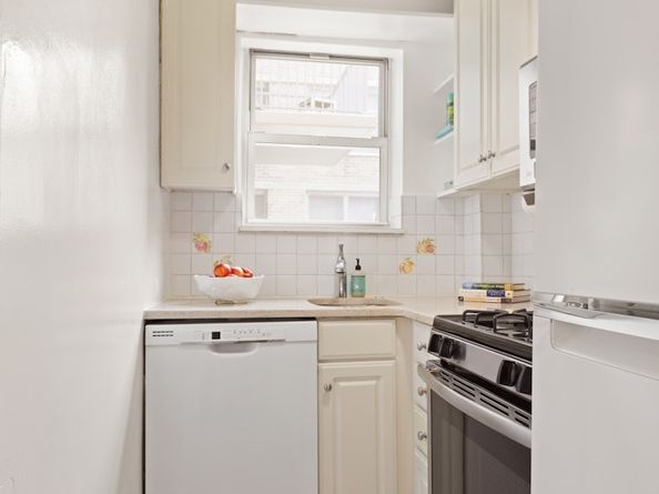 446 East 86th Street 7A, New York NY 10028