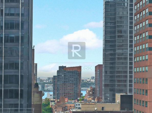 150 West 51st Street 1919, New York NY 10019