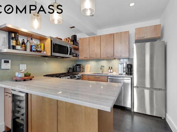 175 East 2nd Street 4D, New York NY 10009