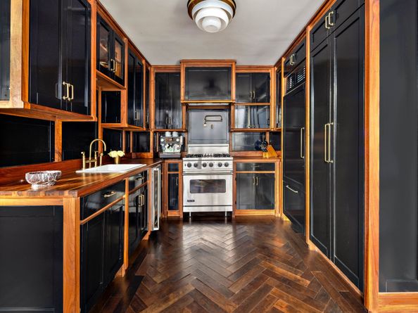 211 Elizabeth Street 3S, New York NY 10012