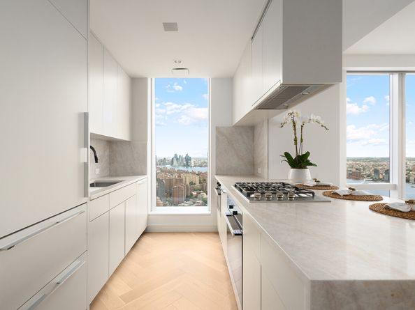 252 South Street 57D, New York NY 10002