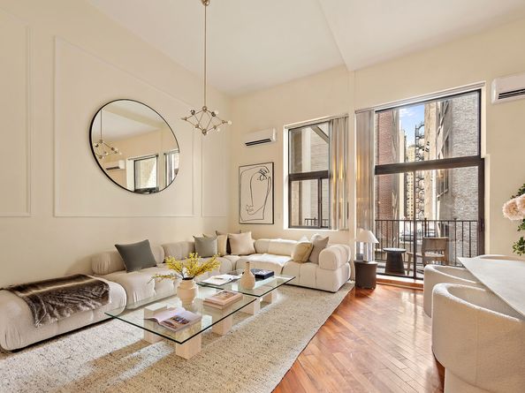 372 5th Avenue 3M, New York NY 10018